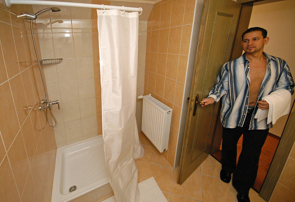Hotel Bavaria Abda Bilik gambar