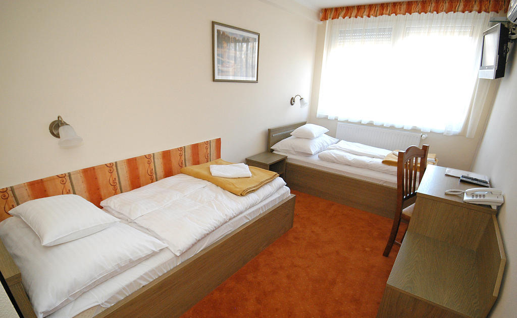 Hotel Bavaria Abda Bilik gambar